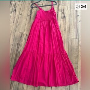 Universal Thread Fuchsia V-Neck Top